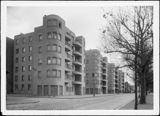 Cité d'Habitations à Bon Marché (HBM) du quai Perrache.