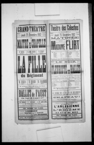 Chapeau ! : piece. Auteur : Marc Sonal. (Théâtre des Célestins).